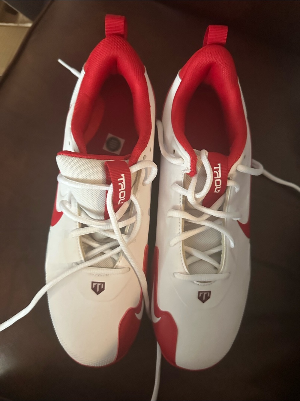 Nike Men’s White and Red Trout cleats